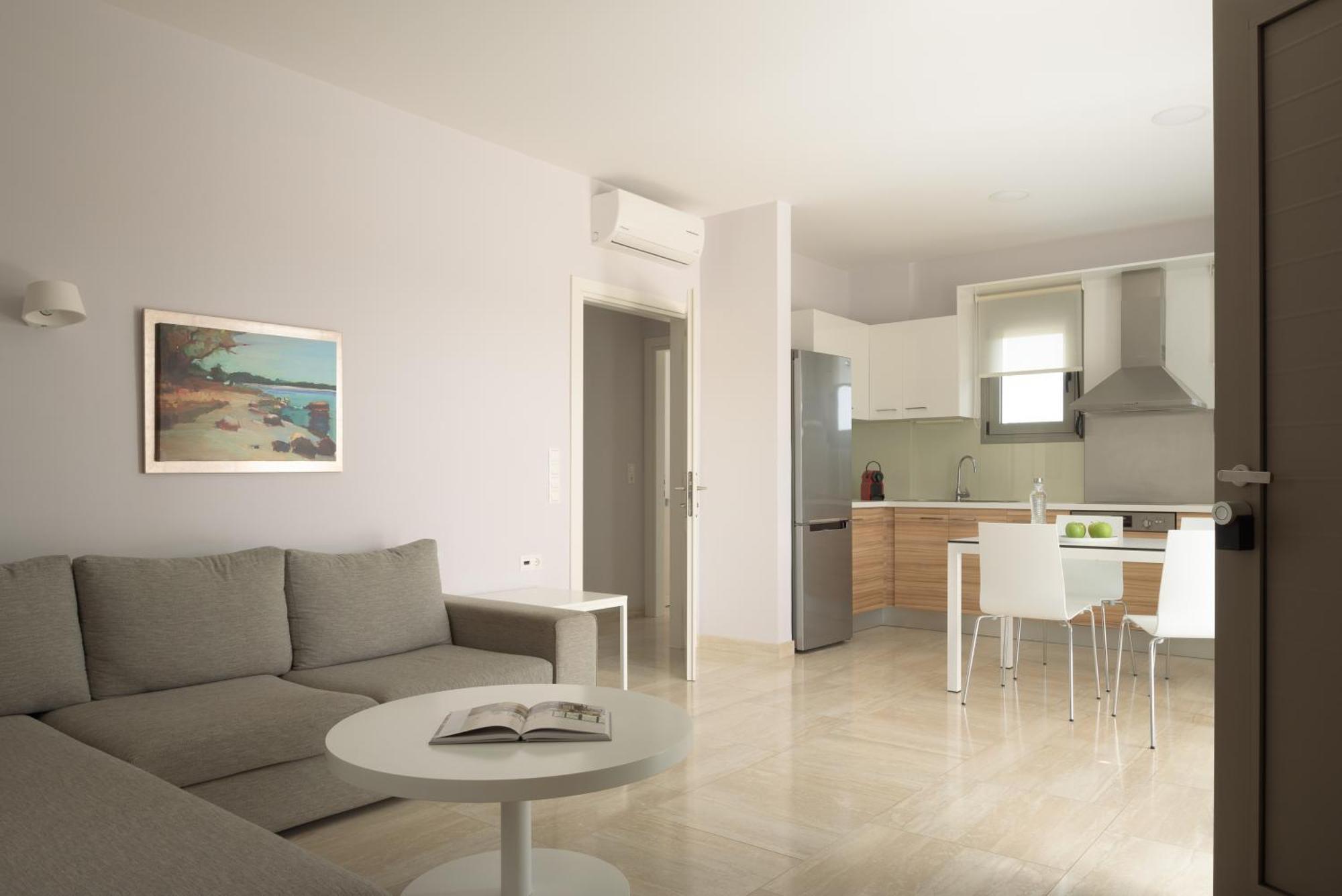 Eco Villa, A Perfect Escape Close To The Beach, By Thinkvilla Maroulás Exteriör bild